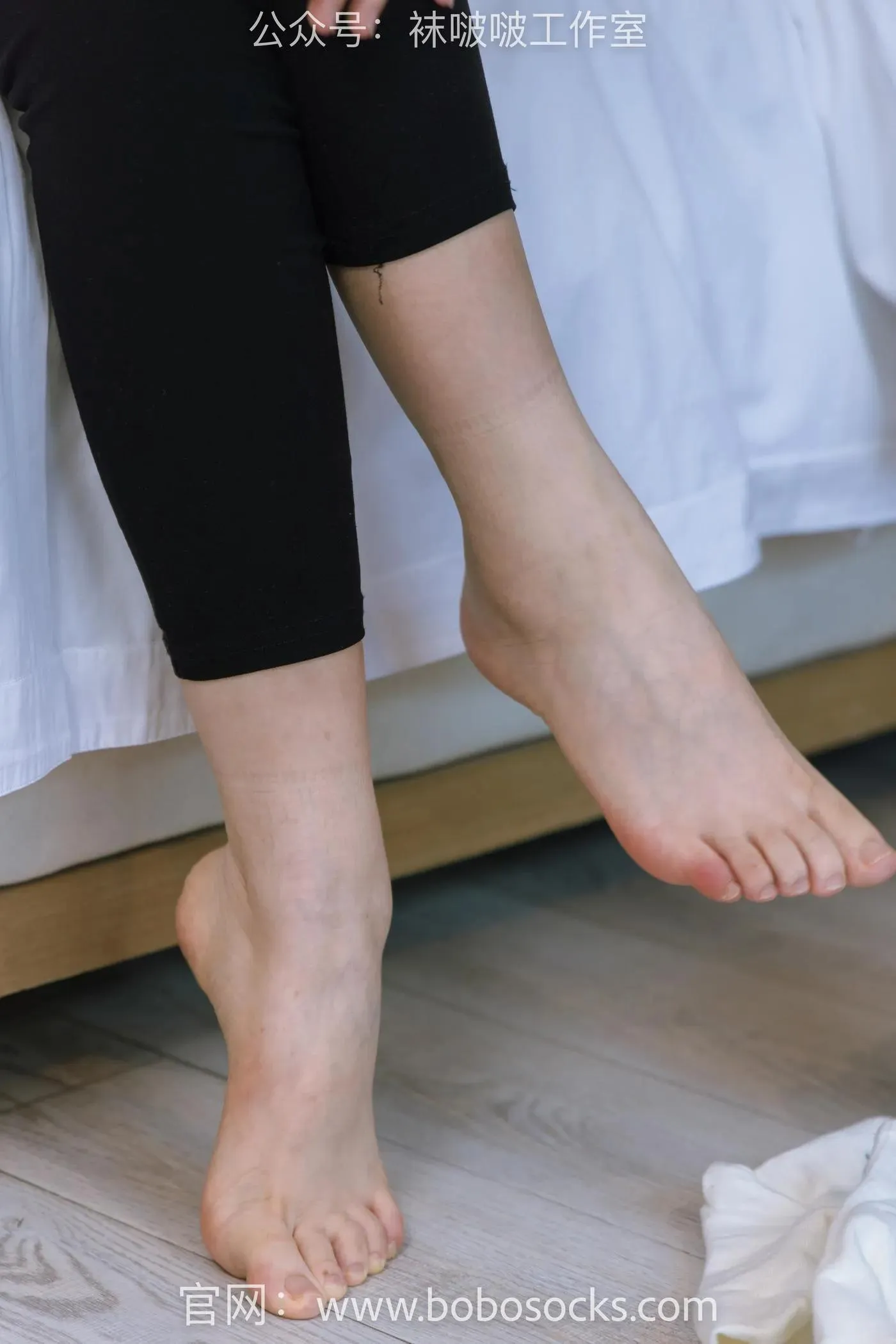 [BoBoSocks袜啵啵]NO.122 小淳-高跟长靴、白棉袜 [149P]插图9